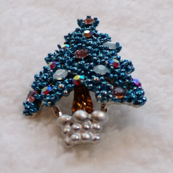 Blue Rhinestone Holiday Tree Pin Brooch - Picture 5 of 8